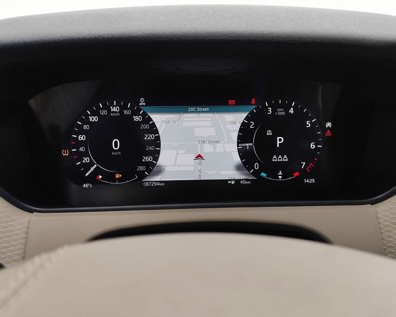 Land Rover Range Rover Velar R-DYNAMIC SE l P250 2022 | GCC Specs | 2 Keys | AED 2,127 / Monthly