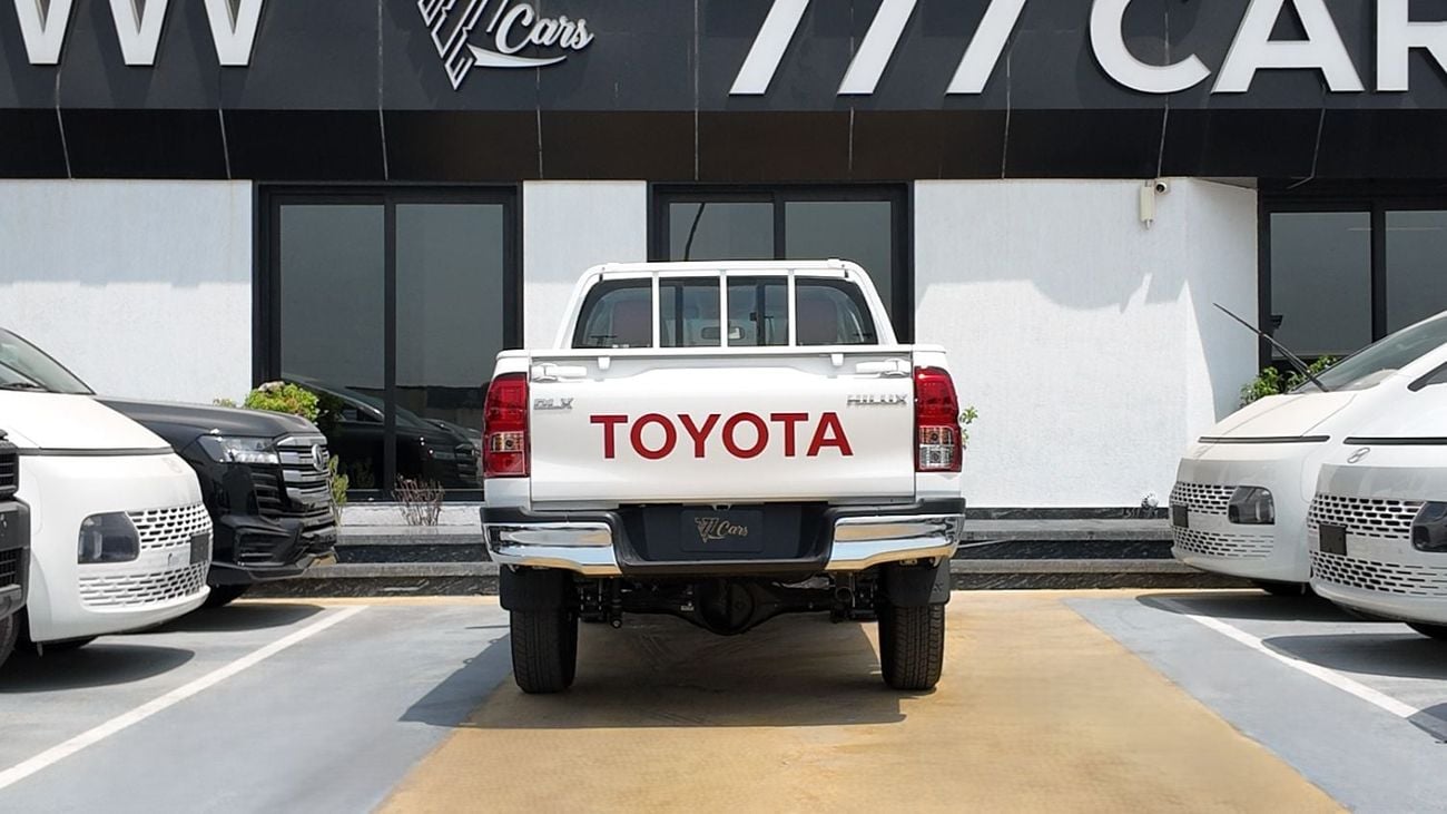 Toyota Hilux DLX 2.4L diesel 4WD 2026