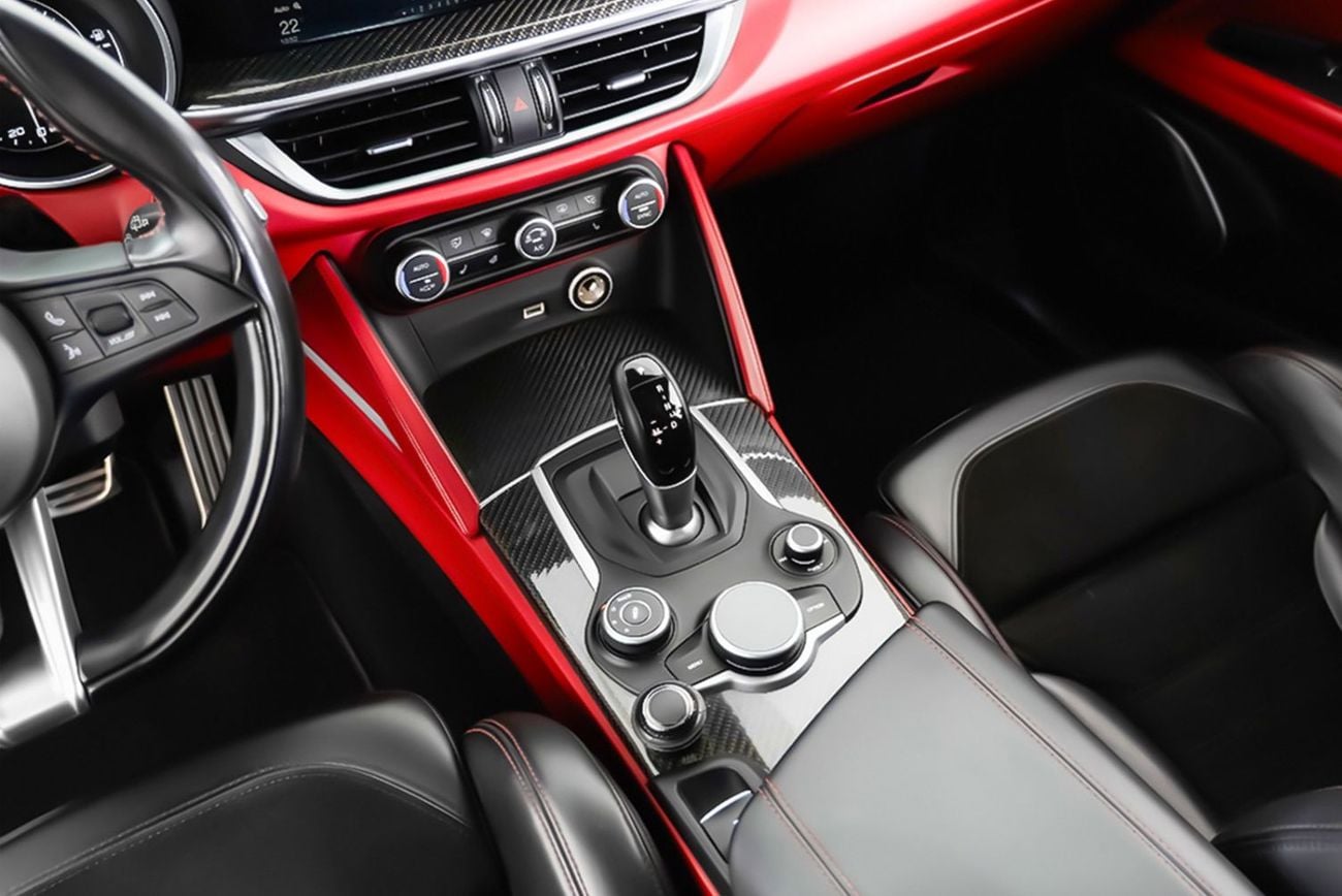 Alfa Romeo Stelvio QUADRIFOGLIO