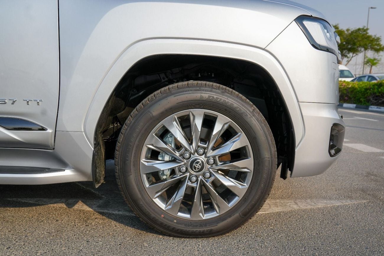Toyota Land Cruiser VXR 3.5 TWIN TURBO HYBRID 2026!! GCC SPECS