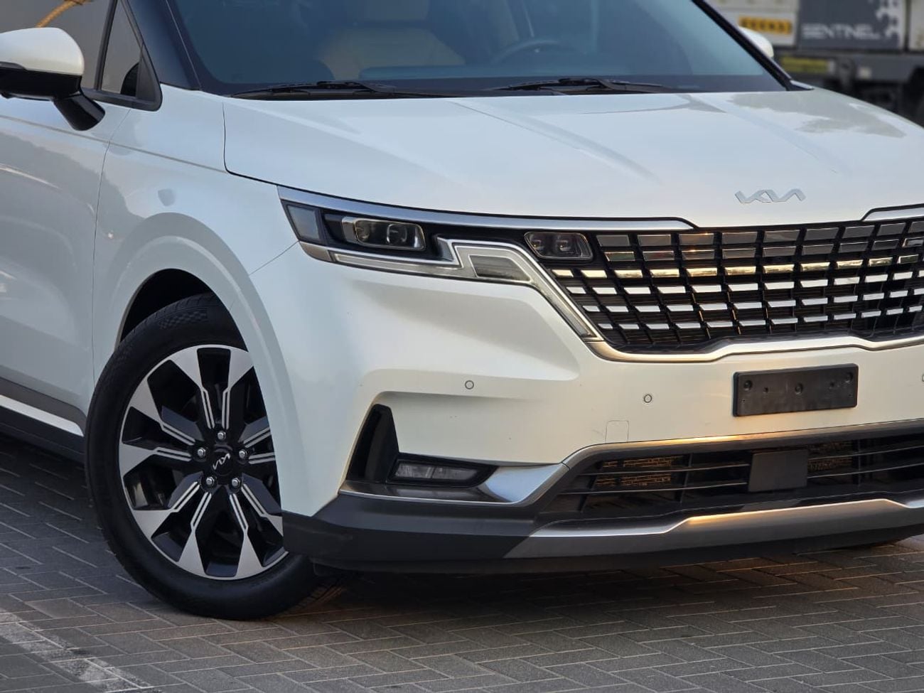 كيا كارنيفال GLS TOP