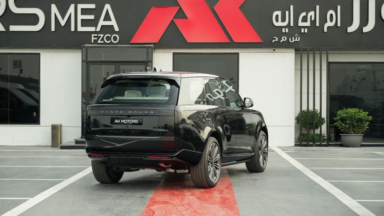 لاند روفر رينج روفر Autobiography P400 With Console Santorini Black- white 2027MY Export Only