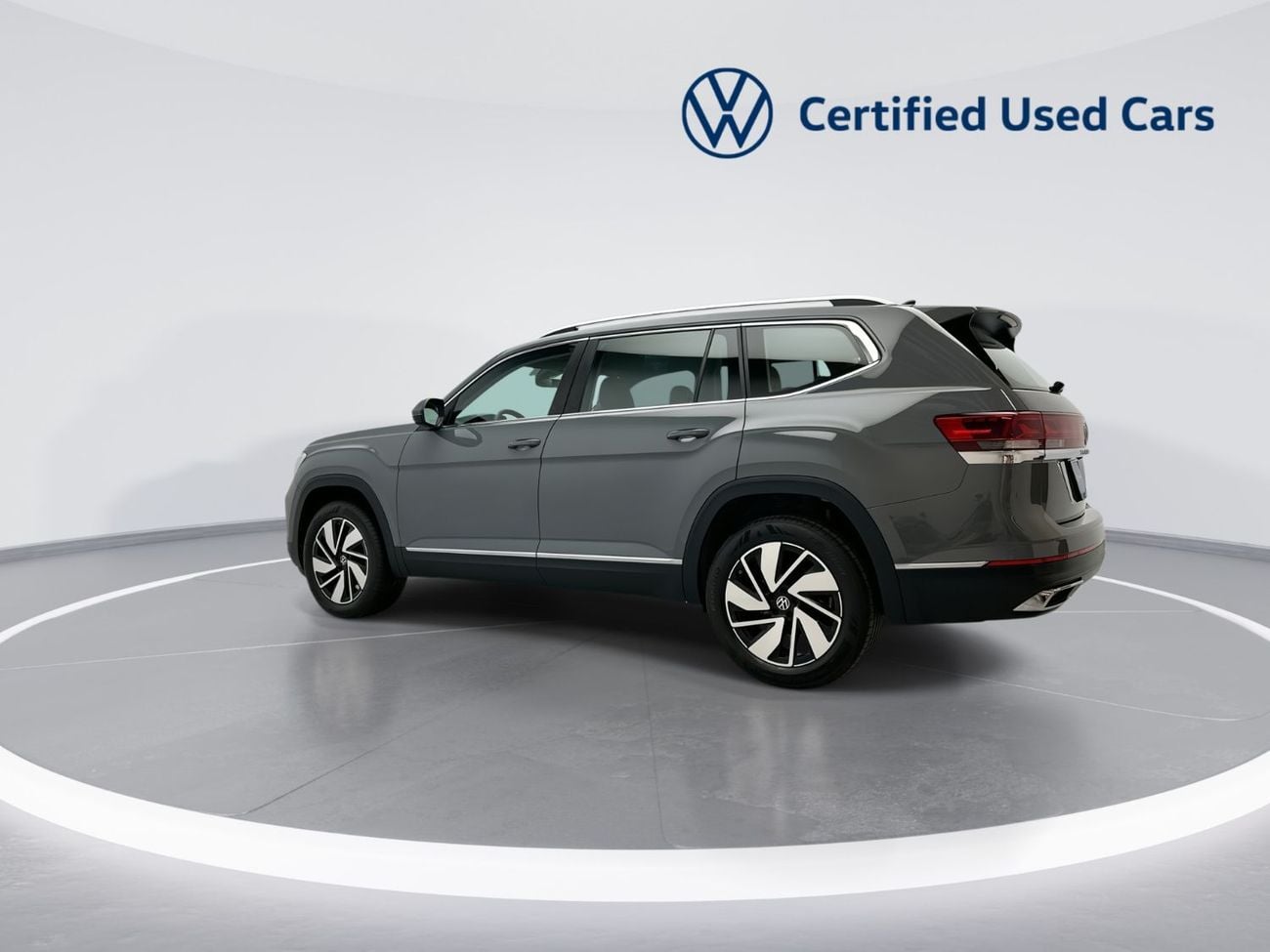 Volkswagen Teramont COMFORTLINE Teramont Comfortline 2L (Facelift 2) | Premium 7-Seater SUV | Panoramic Sunroof | Leather | ACC | Ca