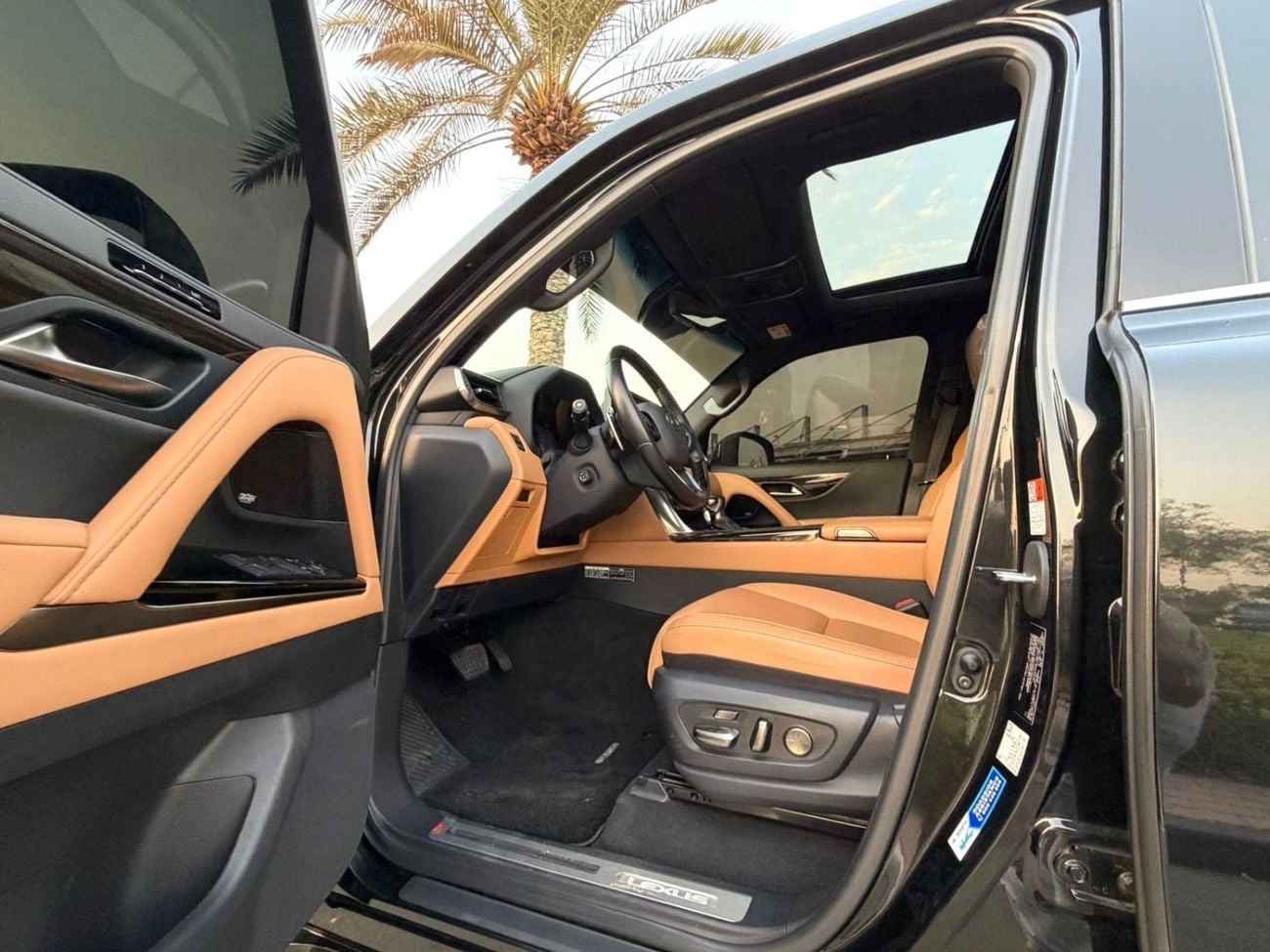 Lexus LX600 SIGNATURE
