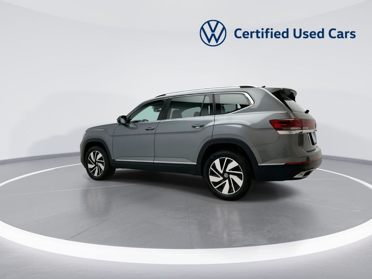 Volkswagen Teramont COMFORTLINE Teramont Comfortline Premium Leather 7-Seater SUV | Panoramic Sunroof | Desert Comfort Ready