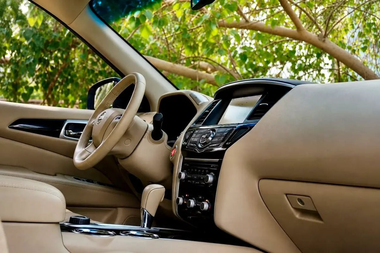 Nissan Pathfinder SV | GCC SPECS | 7-SEATER