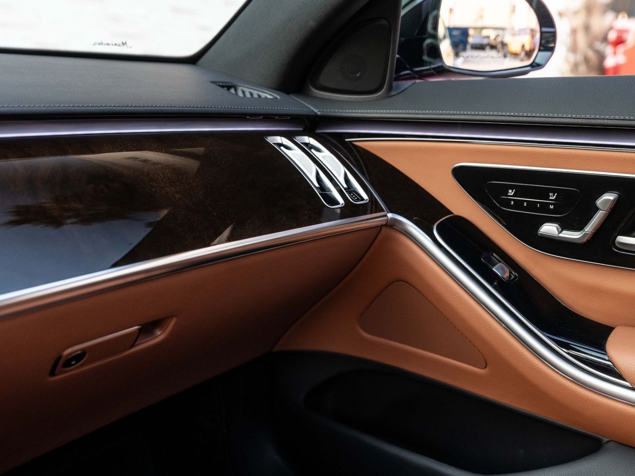 مرسيدس بنز S 500 4MATIC AMG Line