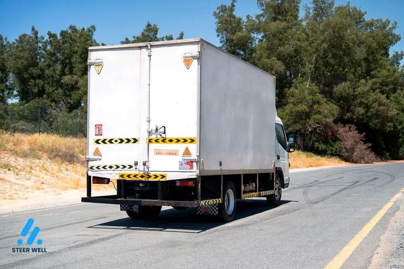 Mitsubishi Fuso Canter STD 2021 (Pickup with Box) 3.0L Diesel - GCC Specs - Perfect Condition!