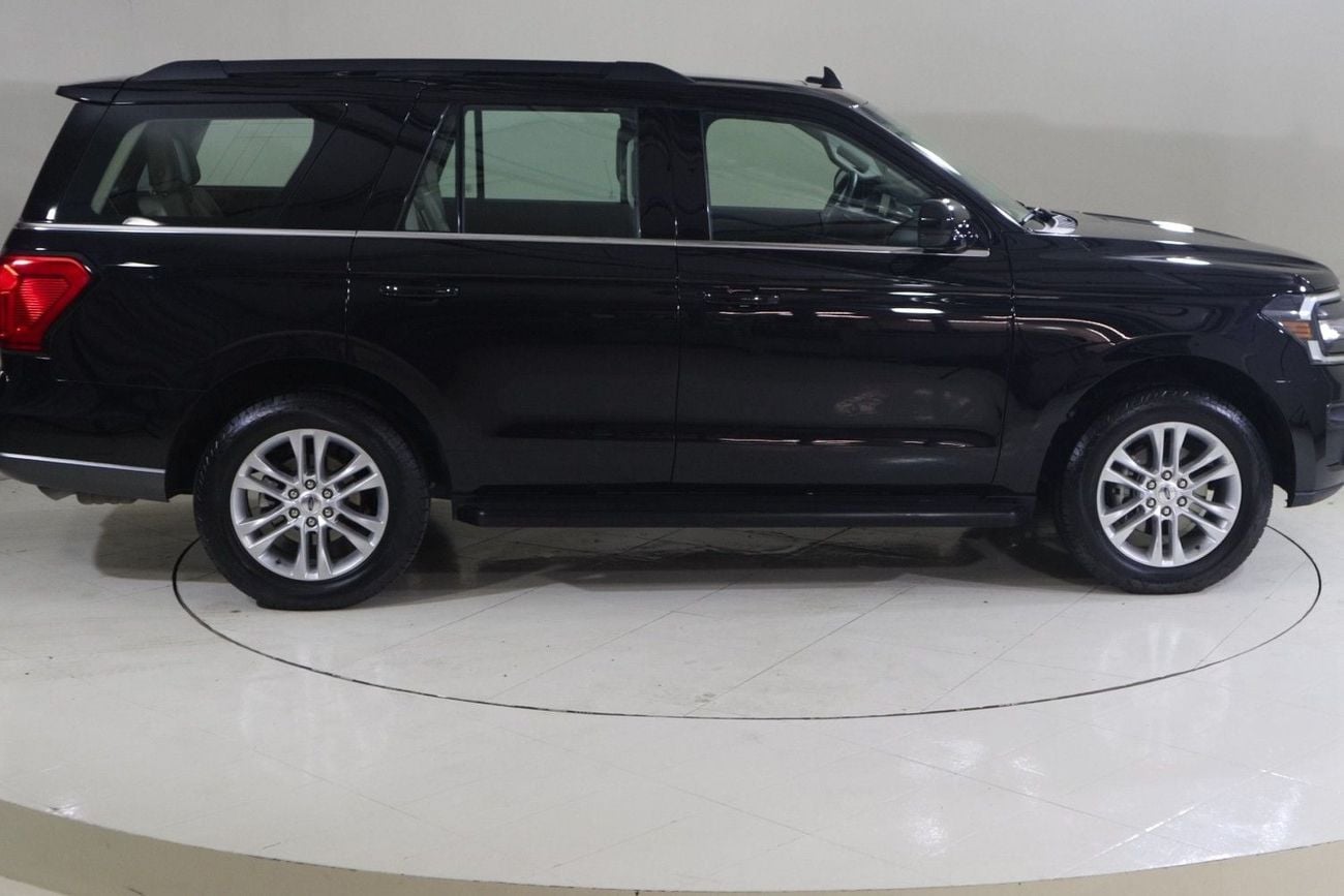 Ford Expedition XLT XT224 / AL TAYER MOTORS/AL QOUZ SHOWROOM