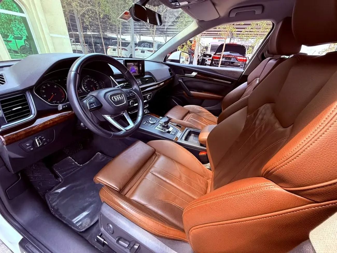 أودي Q5 45 TFSI اودي خليجي بحالة ممتازة 45 TFSI quattro GCC Specs