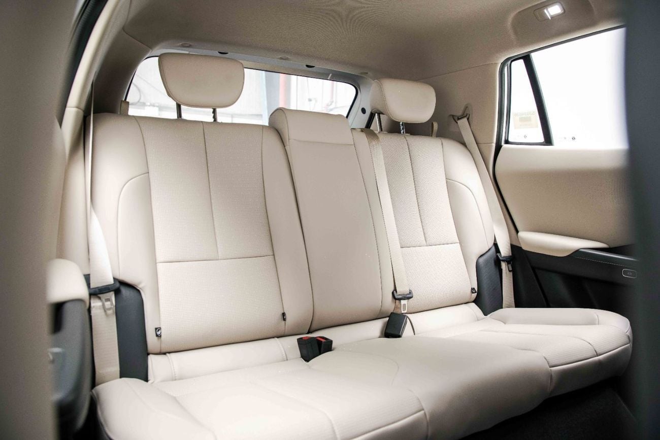 نامي 06 Vigo EV - Silver Inside Beige | Export Only