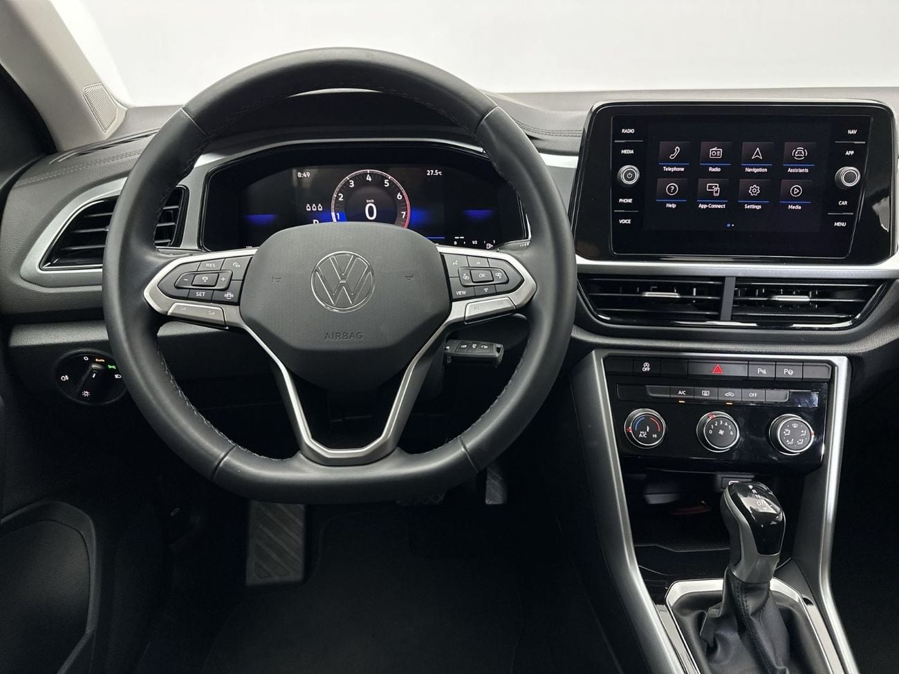 Volkswagen T-ROC LIFE T-Roc Life 1.4L | Apple CarPlay | | Premium Interior | GCC Specs | Digital Cockpit | VW Certified