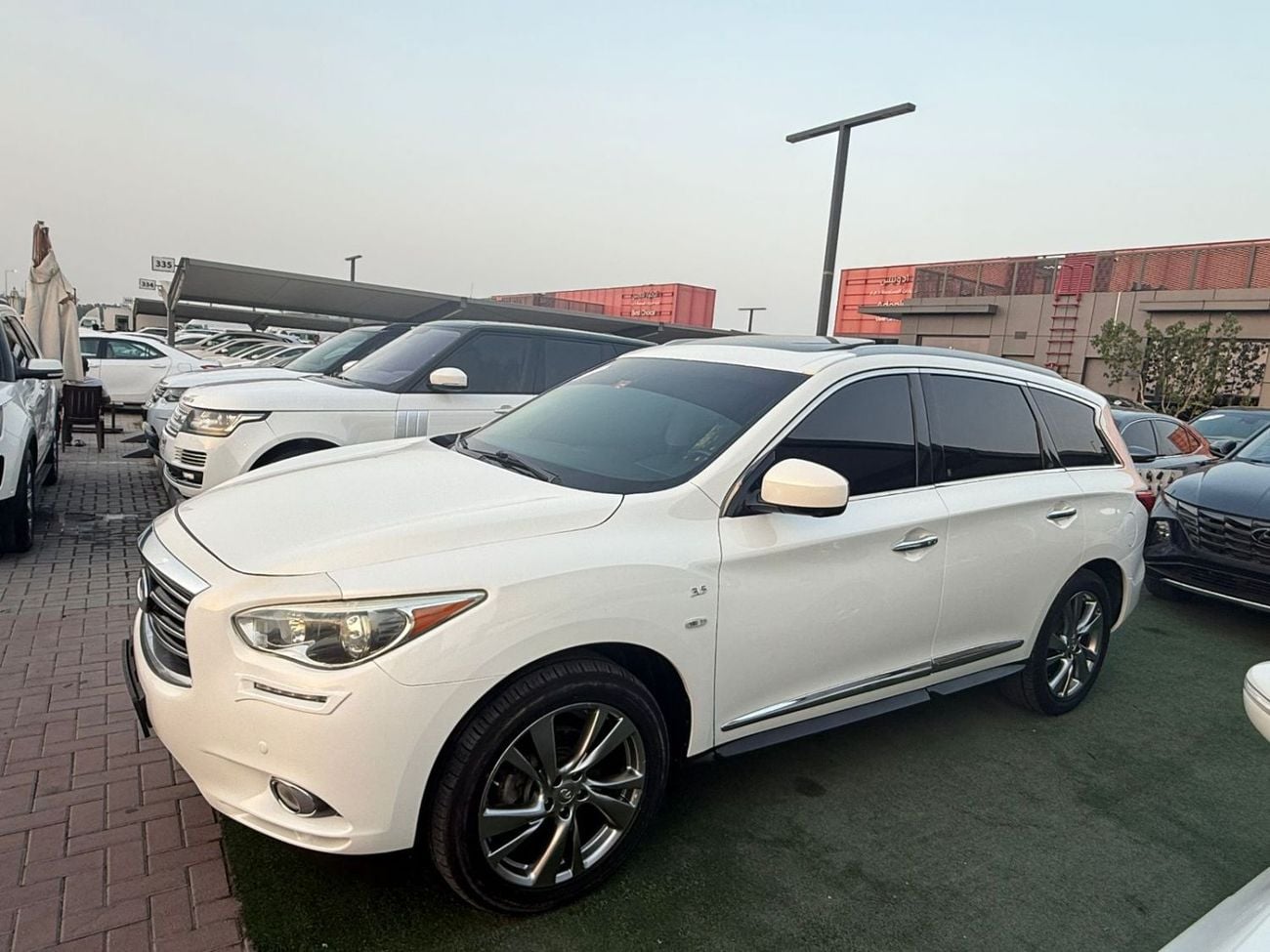 Infiniti QX60 PREMIUM panoramic sunroof, excellent condition, 4x4