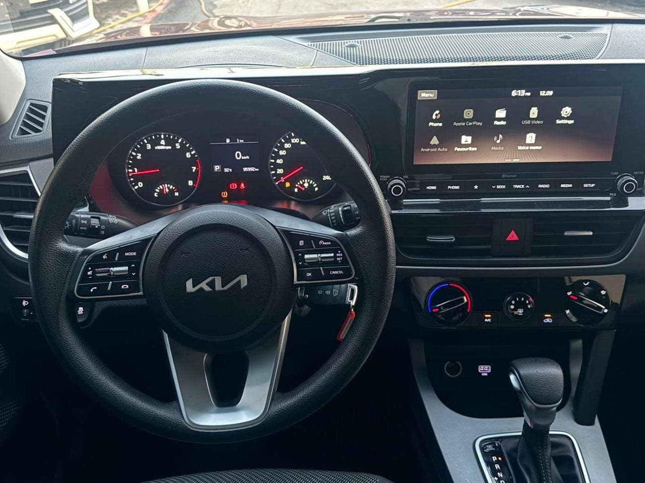 Kia Seltos LX