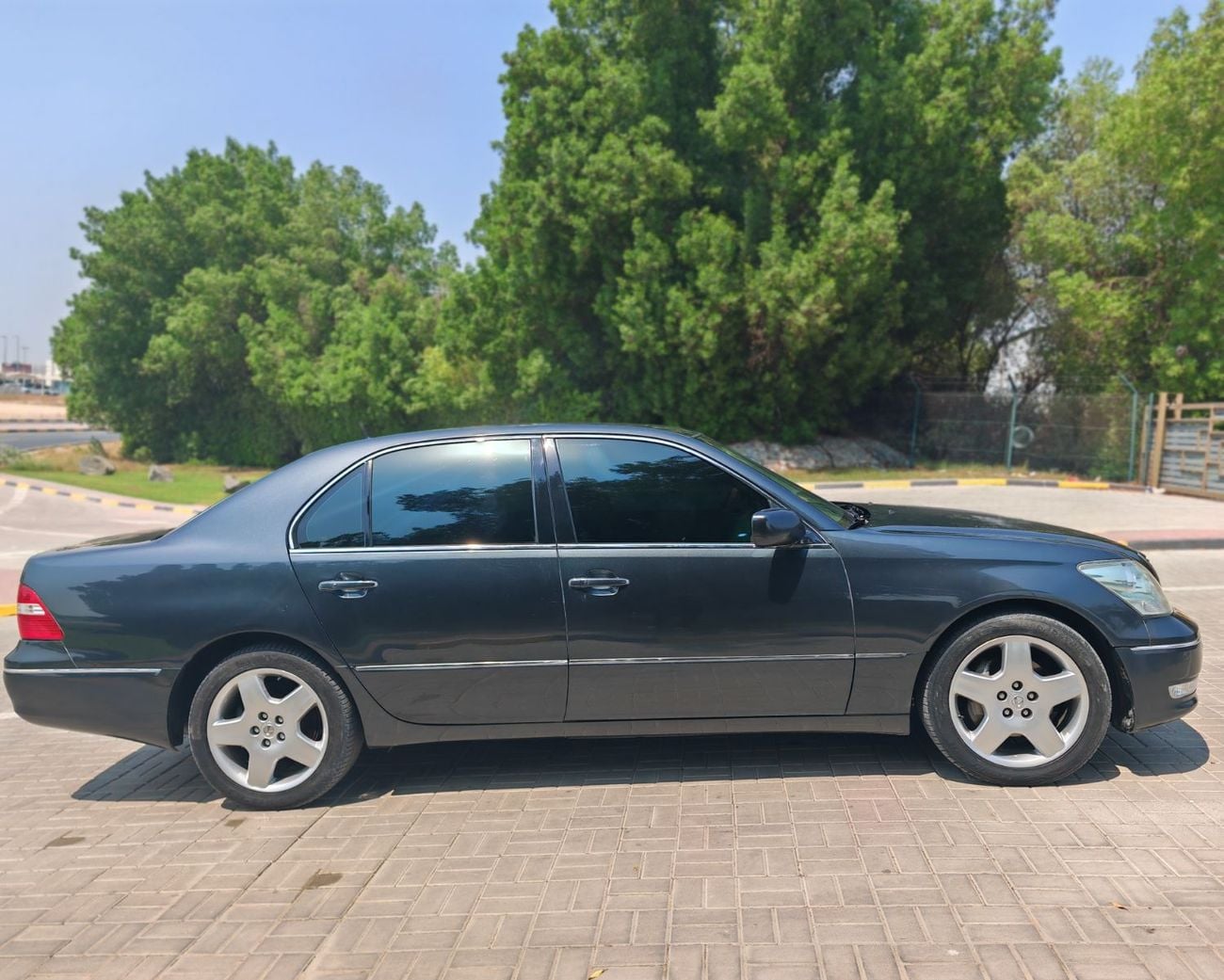 Lexus LS430 TOP