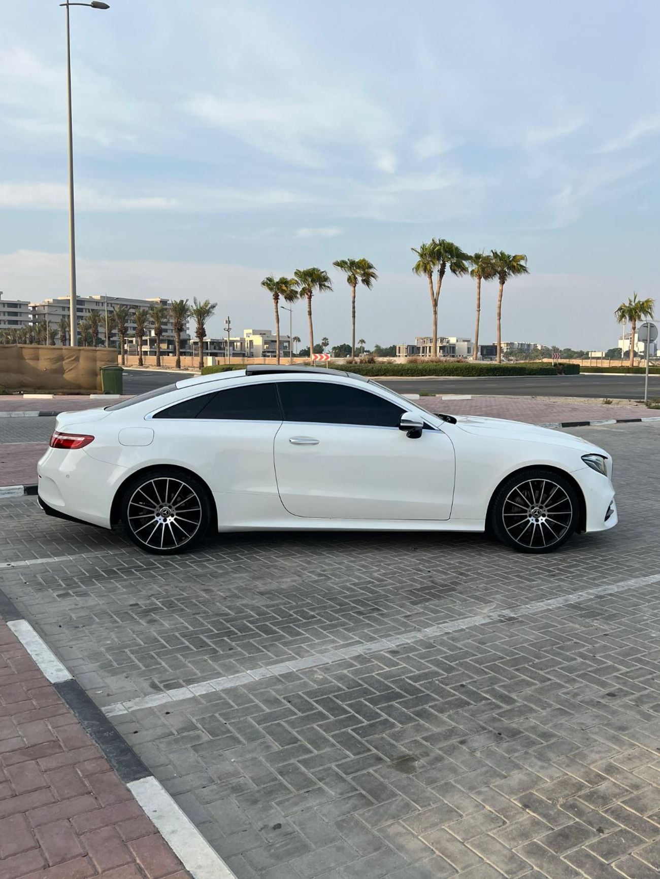 Mercedes Benz E 200 Coupe