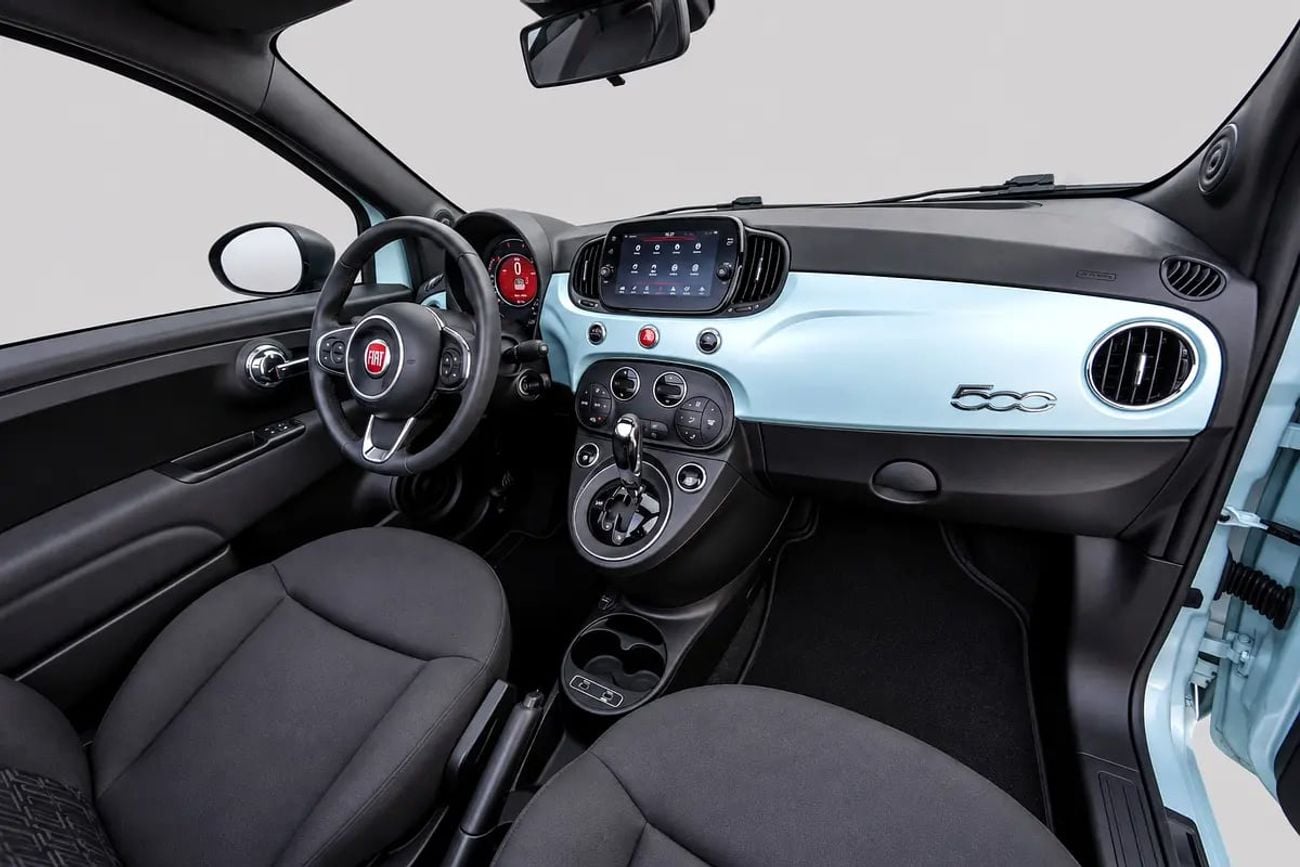 فيات 500 Lounge Convertible - Model - GCC Specs - Under warranty and service - No accidents