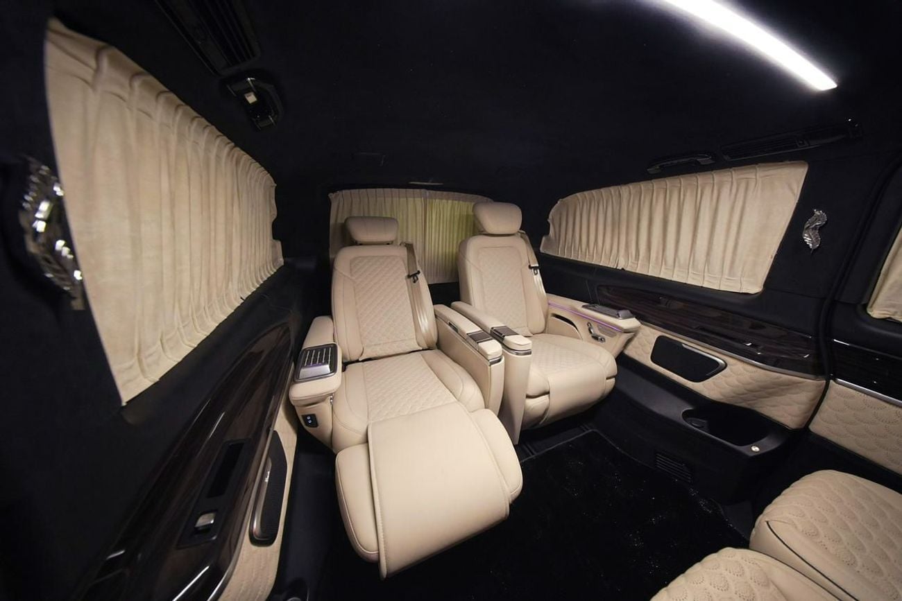 Mercedes Benz V 250 Barugzai VIP Free Maybach Bodykit | Original Mercedes-Benz VIP seats | Brand New Interior