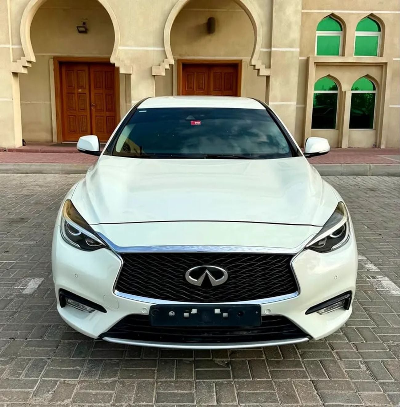 إنفينيتي Q 30 GCC Specs | Compact Luxury Hatchback