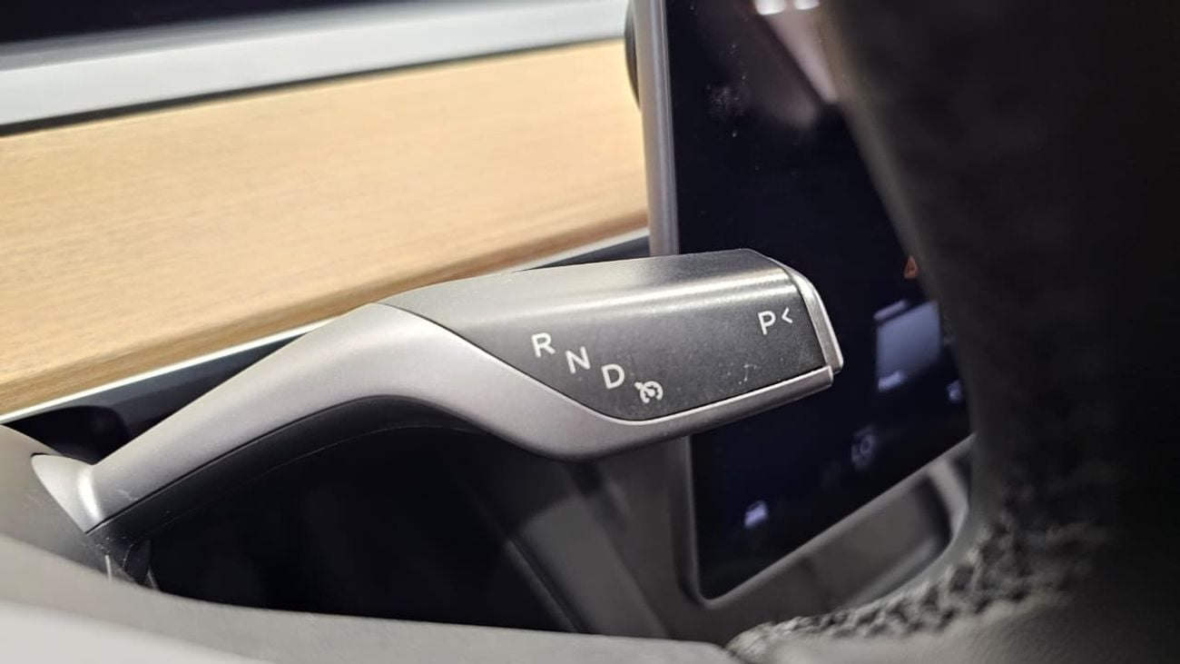 Tesla Model Y LONG RANGE