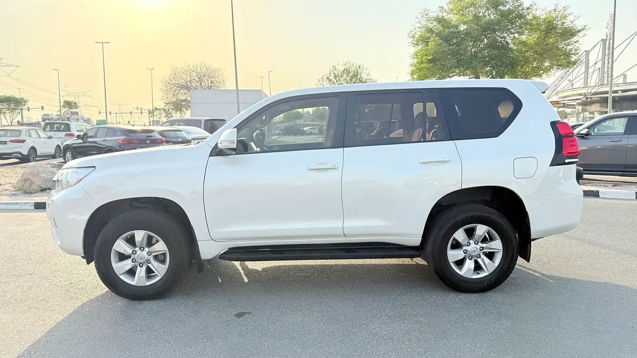 Toyota Prado EXR Toyata EXR Gcc specs -Low killmiter excellent condition