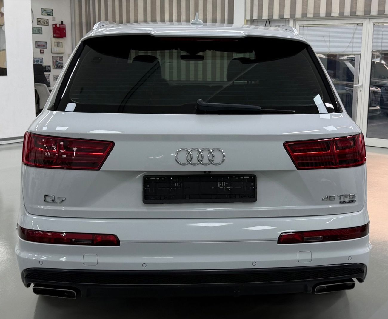 Audi Q7 45 TFSI S-LINE