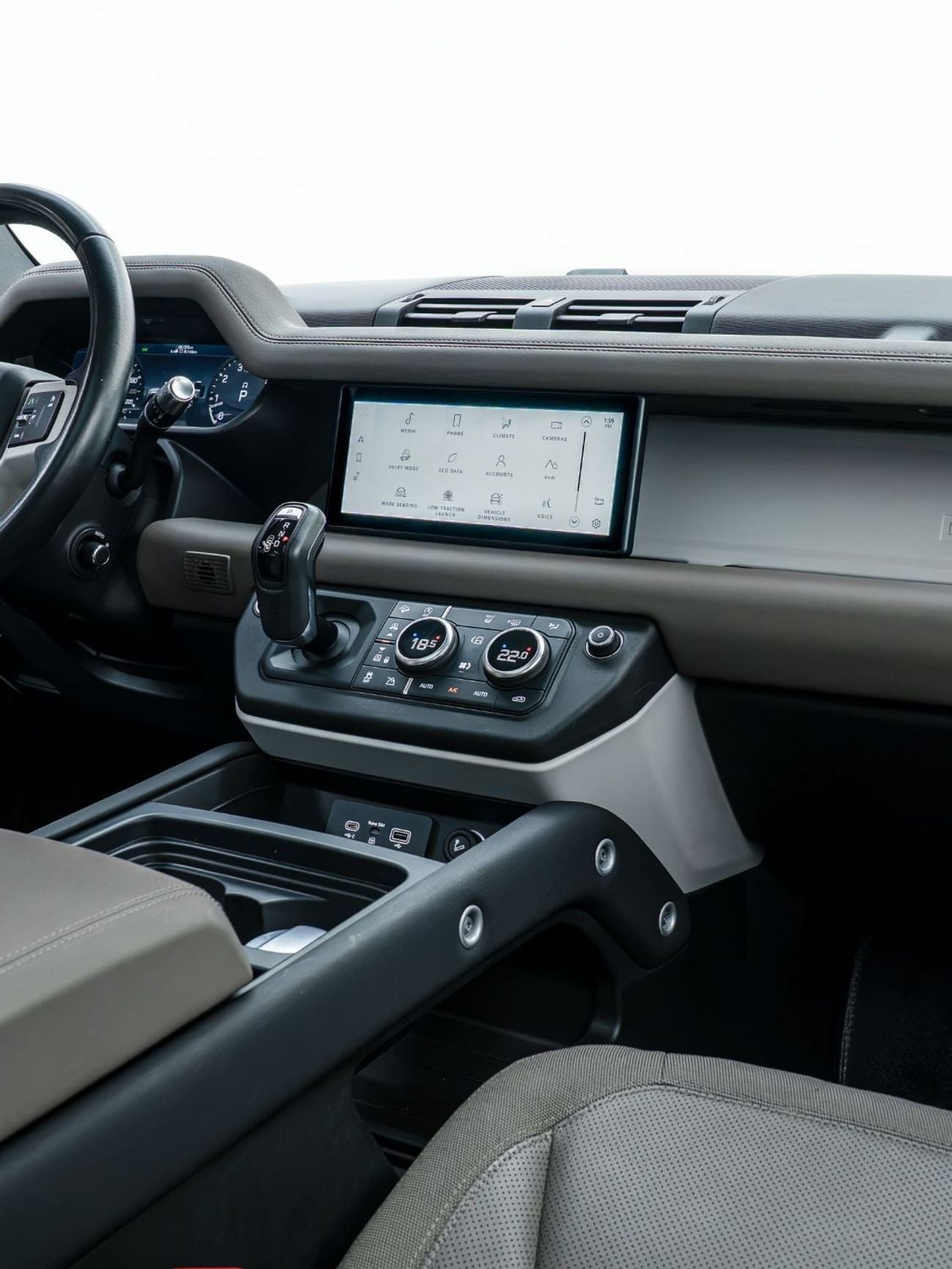 Land Rover Defender 110 SE P300