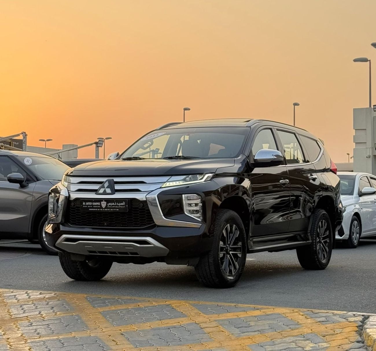 Mitsubishi Montero Sport GLS PREMIUM ACCIDENTS FREE - GCC - ORIGINAL PAINT - FULL OPTION - PERFECT CONDITION INSIDE OUT