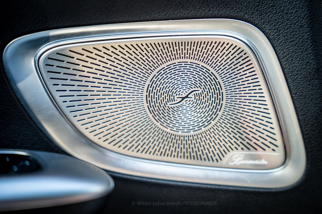 Mercedes Benz C300 STANDARD
