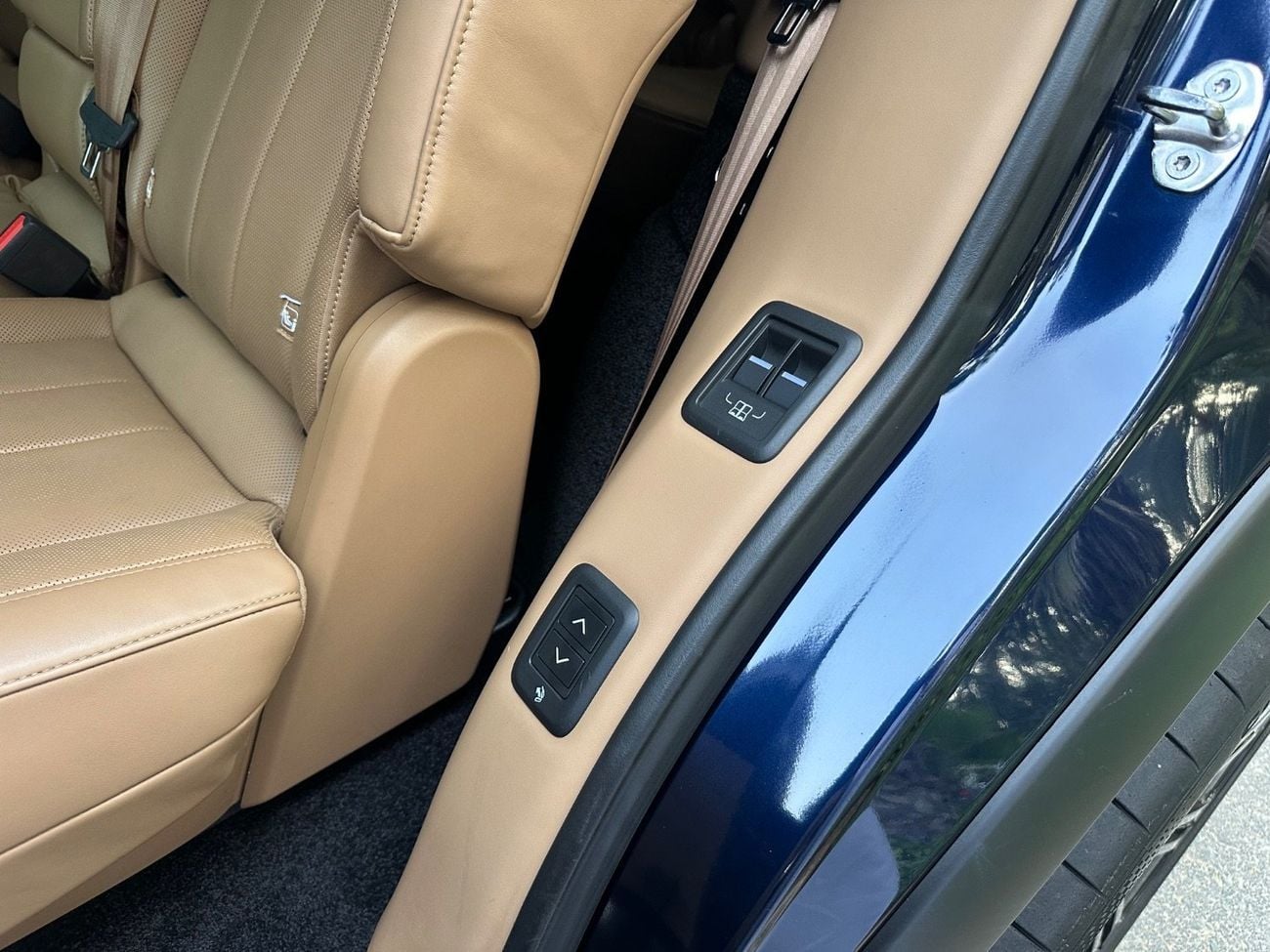 Land Rover Range Rover Diesel D300 | 2023 | 3.0L V6 Diesel | 300 HP | 7 Seater | Perfect Condition