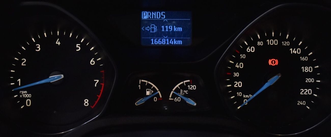 Ford Focus SPORT EXCELLENT DEAL for our Ford Focus ( 2015 Model ) in Red Color GCC Specs