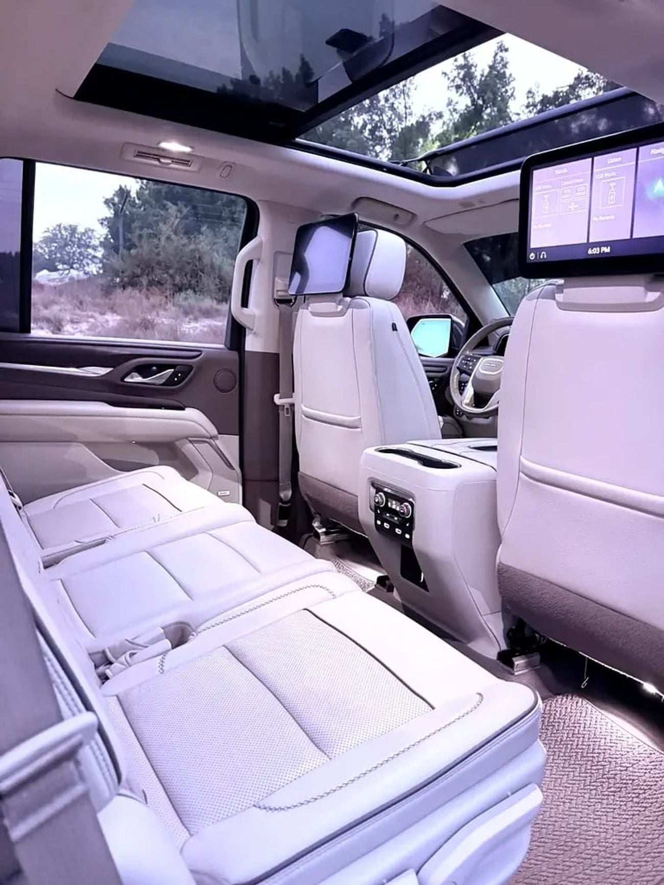 GMC Yukon DENALI | GCC Specs | Pristine Condition جمس دينالي صبغ وكالة خليجي
