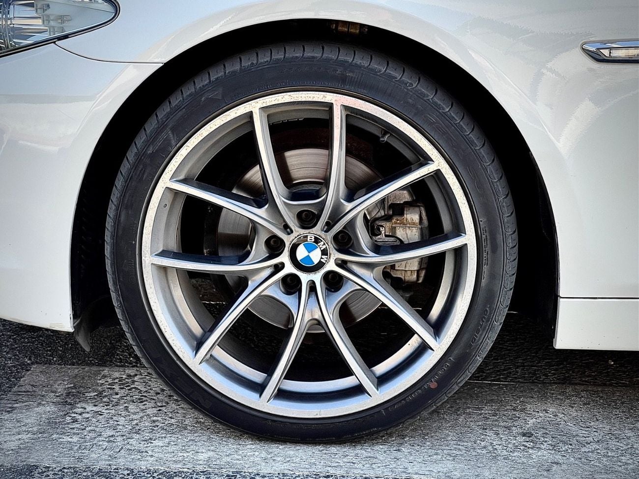 بي أم دبليو 528i EXECUTIVE