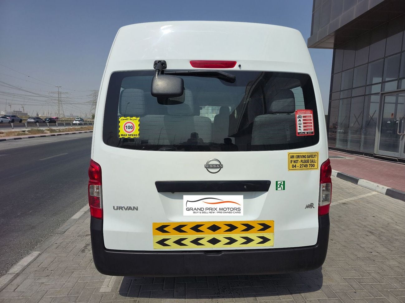 Nissan Urvan STANDARD 13 Seater