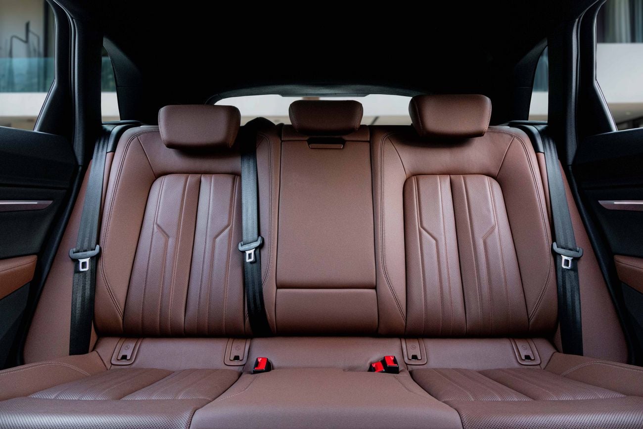 أودي اي ترون e tron Q8 e-tron | 4,309 P.M | 0% Downpayment | Audi Warranty!