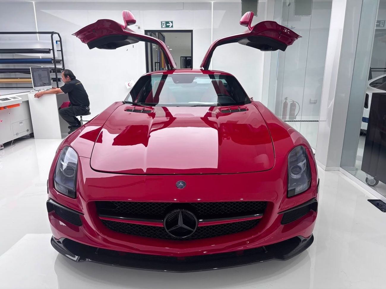 Mercedes Benz SLS AMG STANDARD