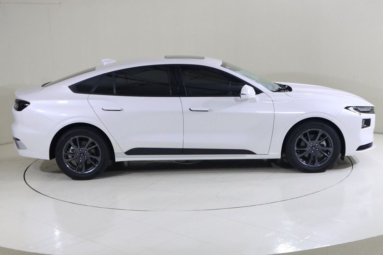 Ford Taurus TREND FH-TPC1225N/AL TAYER MOTORS / AL QOUZ SHOWROOM
