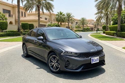 كيا K5 LX كارس24 هي سوق ضخم للسيارات المستعملة موثوق ومضمون ٪كارس24 هي سوق ضخم للسيارات المستعملة موثوق ومضمون