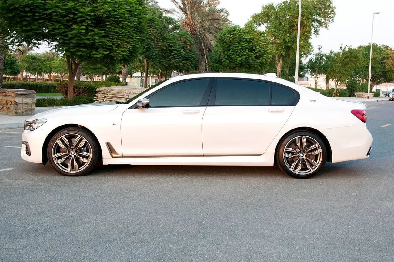 BMW M760Li M760Li | GCC Specs | V12 | Low Mileage | Full Service History