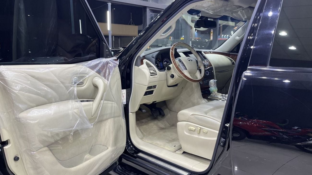 Infiniti QX80 LUXURY Infiniti QX80 2015 VERY LOW MILAGE GCC FULL DEALER SERVICE HISTORY