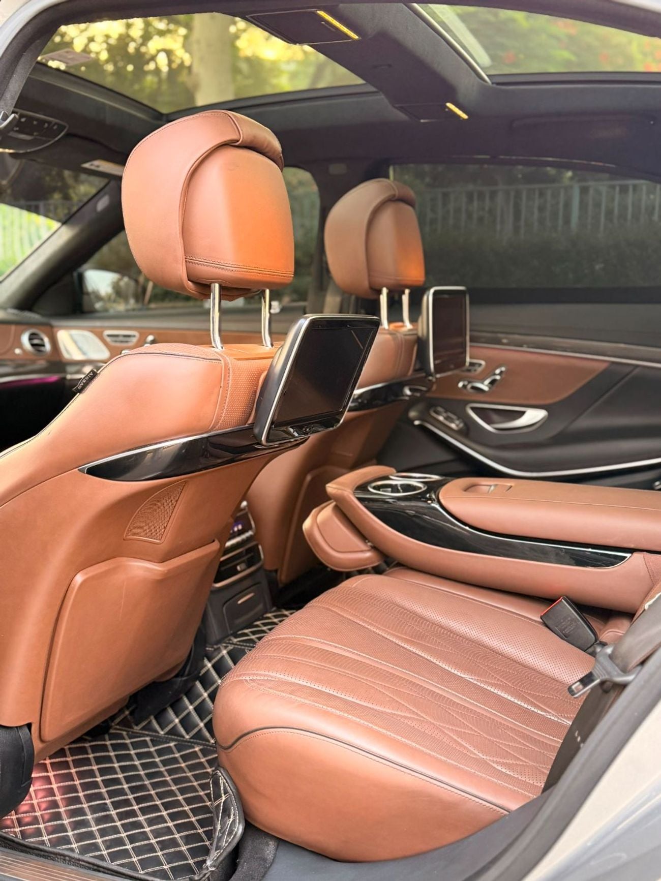Mercedes Benz S63 AMG