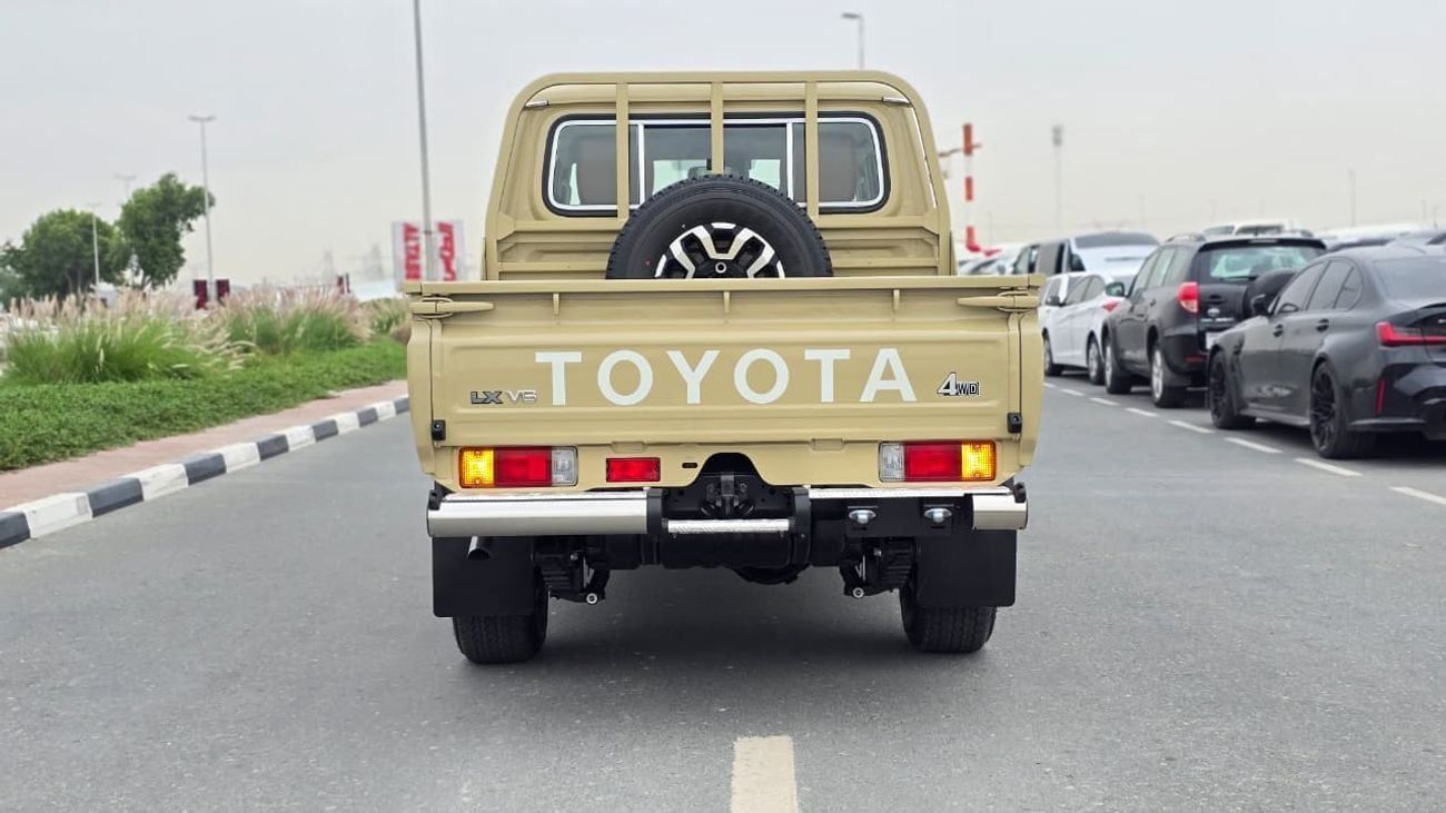 تويوتا لاند كروزر 70 4.0 (SAUDI SPECS) A/T 2026