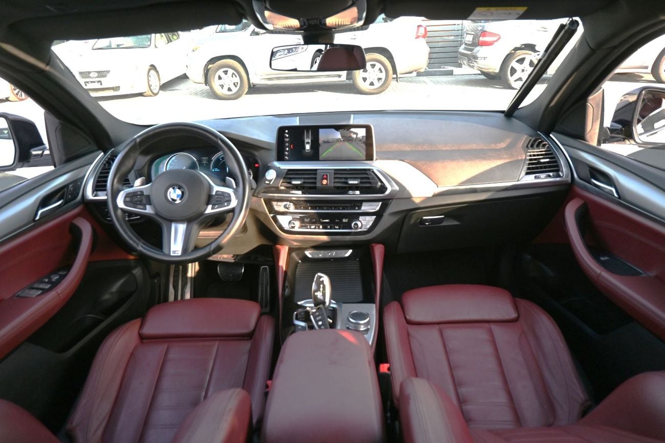 BMW 330i LUXURY LINE