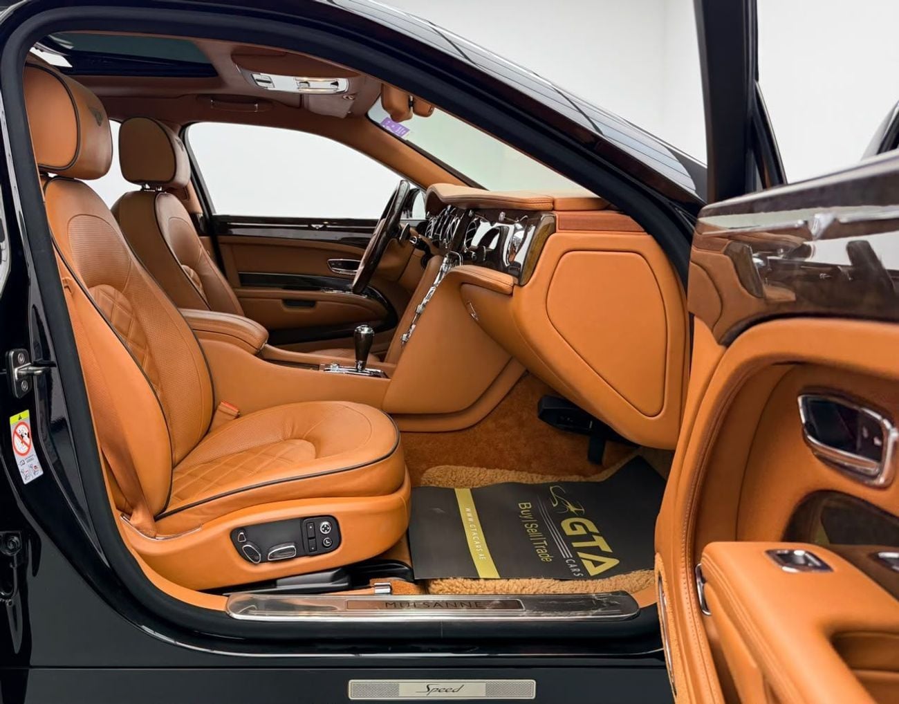 Bentley Mulsanne SPEED 2016 Bentley Mulsanne Speed, Full Service History, GCC Specs.