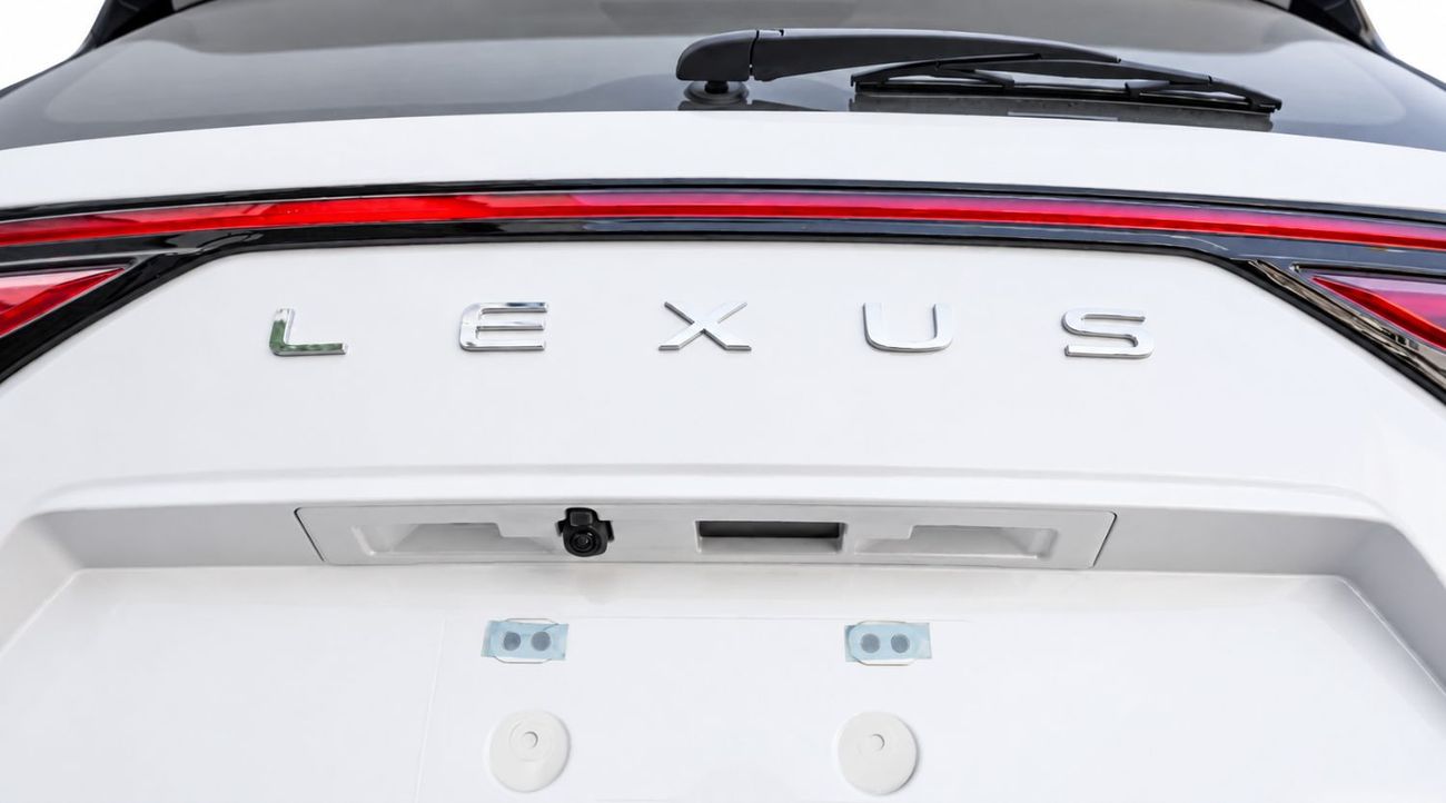 لكزس LX 600 Urban أوربان - ECTAV0002 - لكزس LX600 أوربان 2026 - محرك بنزين 3.5 لتر، ناقل حركة أوتوماتيكي - لون أبيض مع