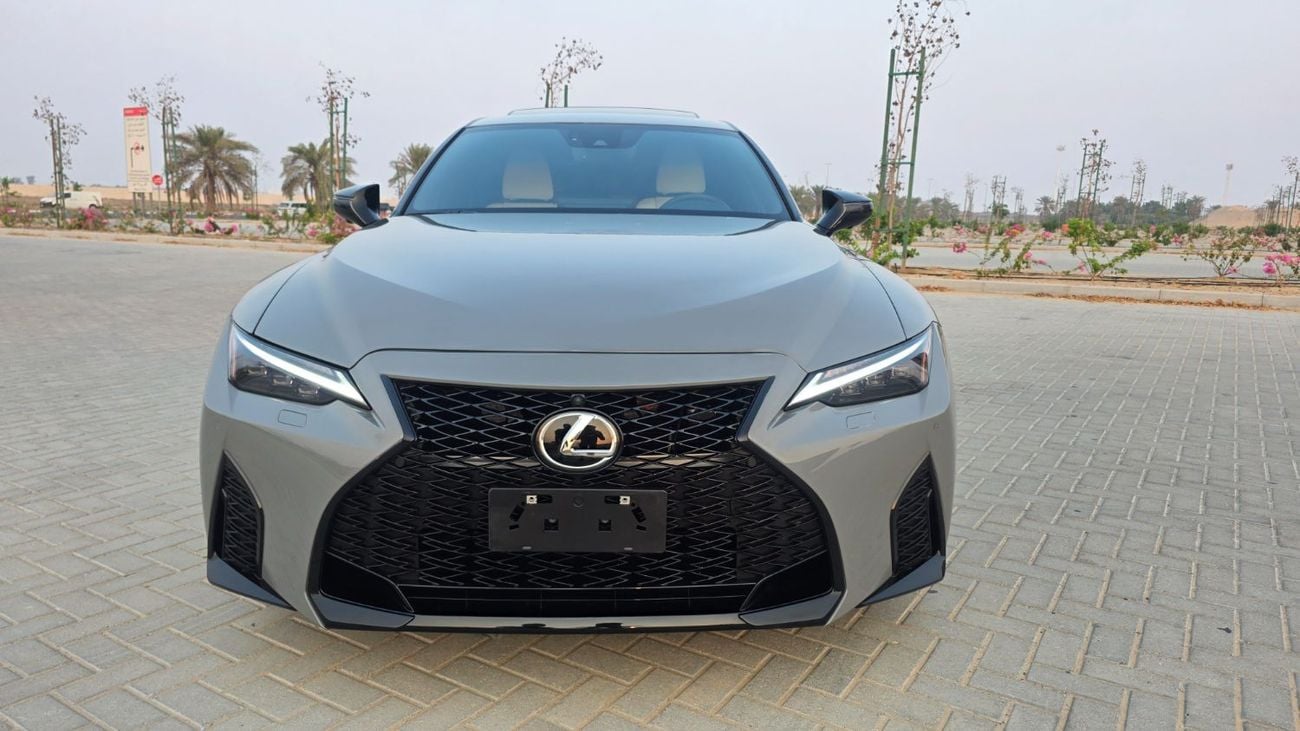 لكزس IS 350 F SPORT نسخة خاصة