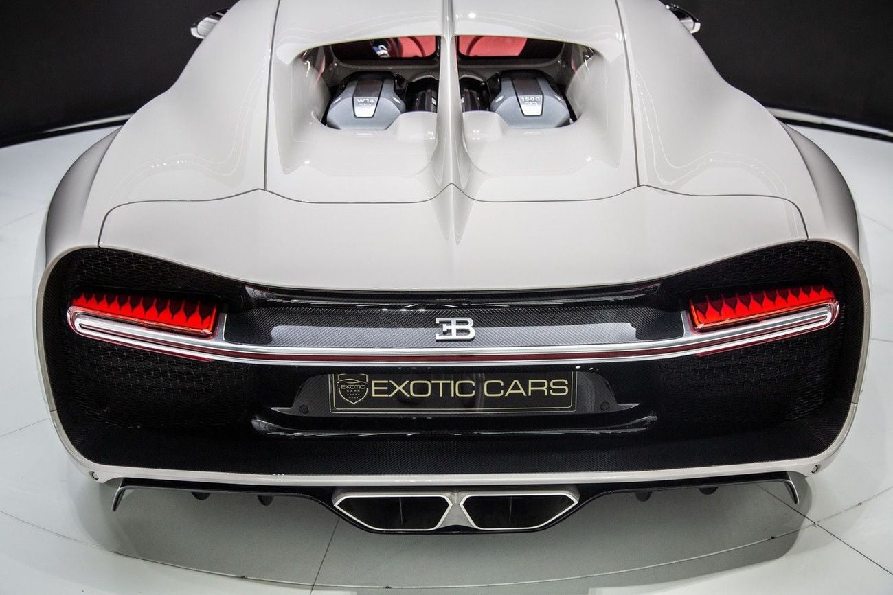 Bugatti Chiron CABON
