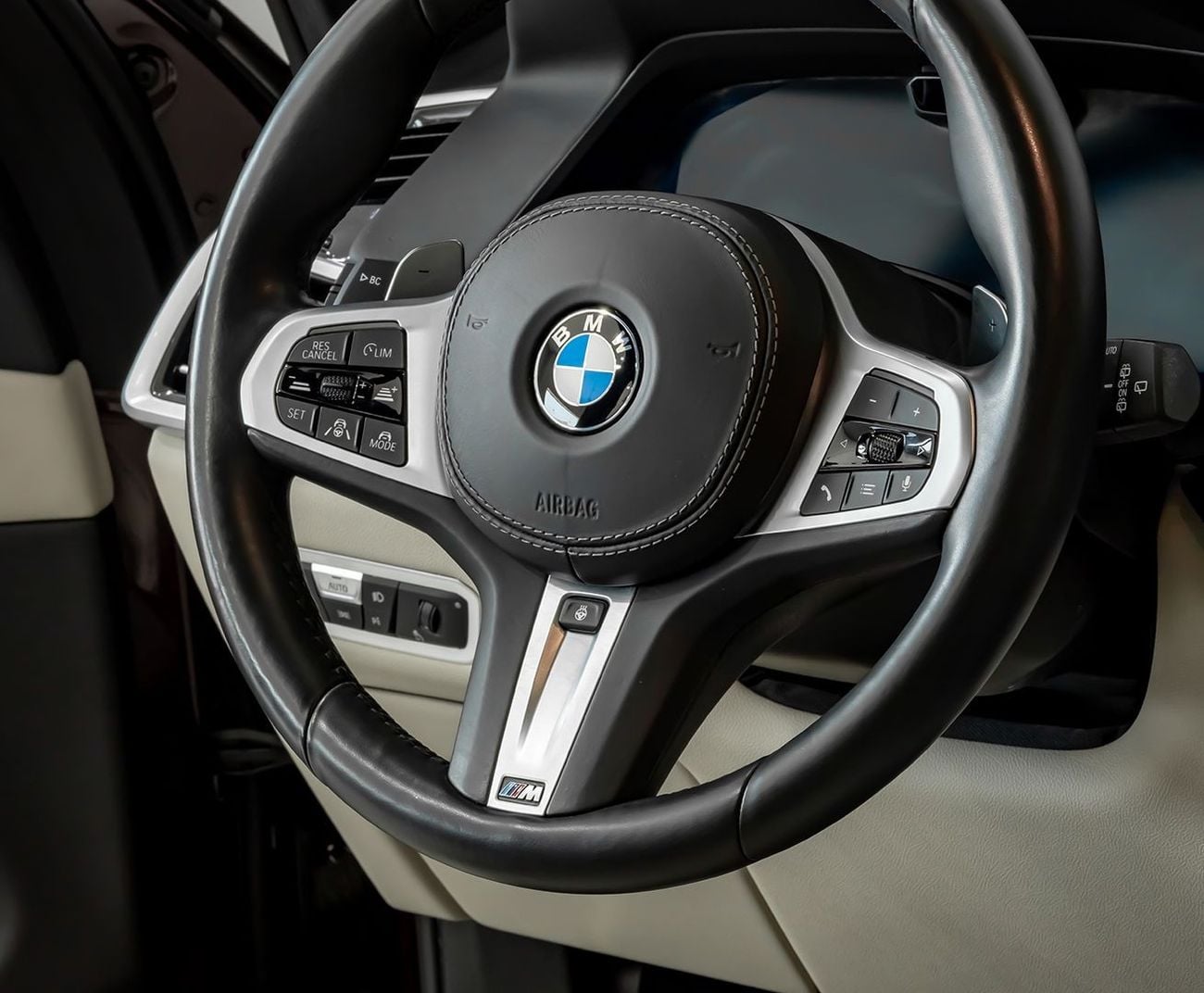 بي أم دبليو X7 M50i