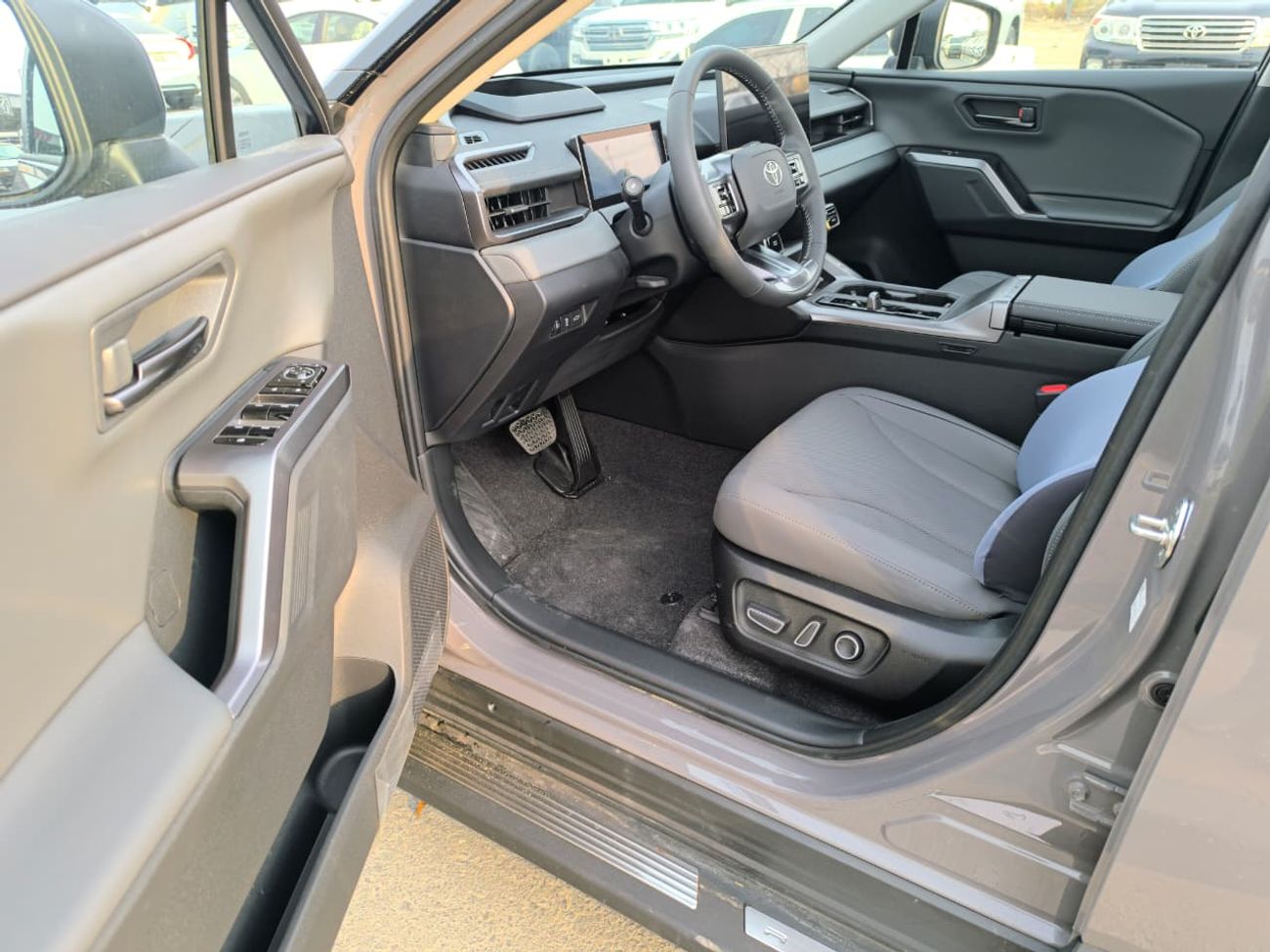 Toyota RAV4 Engine 2.5 Top Option 2026 Model Ready Stock