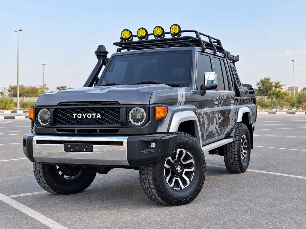 Toyota Land Cruiser Pick Up Toyota landcruise pickup 2016model 4.5L v8 1vd diesel engine Colour Grey Transmission Manual Interior grey 5seater 4DOORs